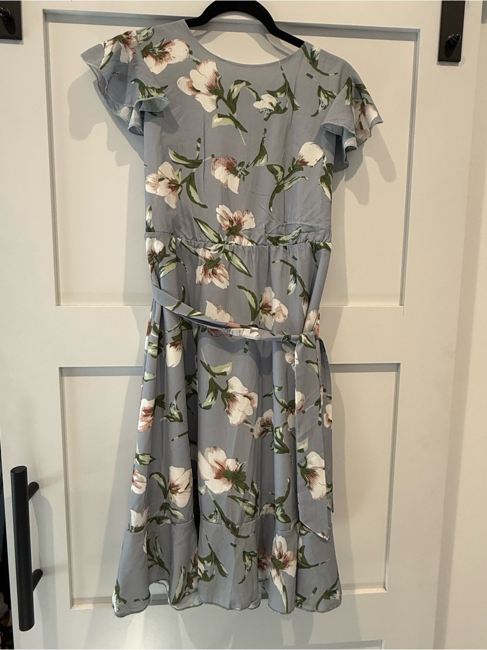 Women’s Floral Flutter Sleeve Dress - Light Blue